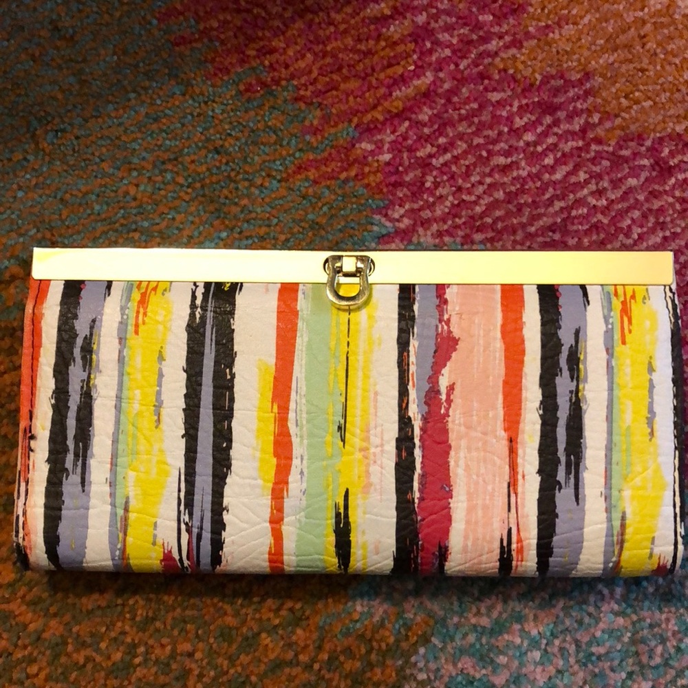 Colorful fan wallet
